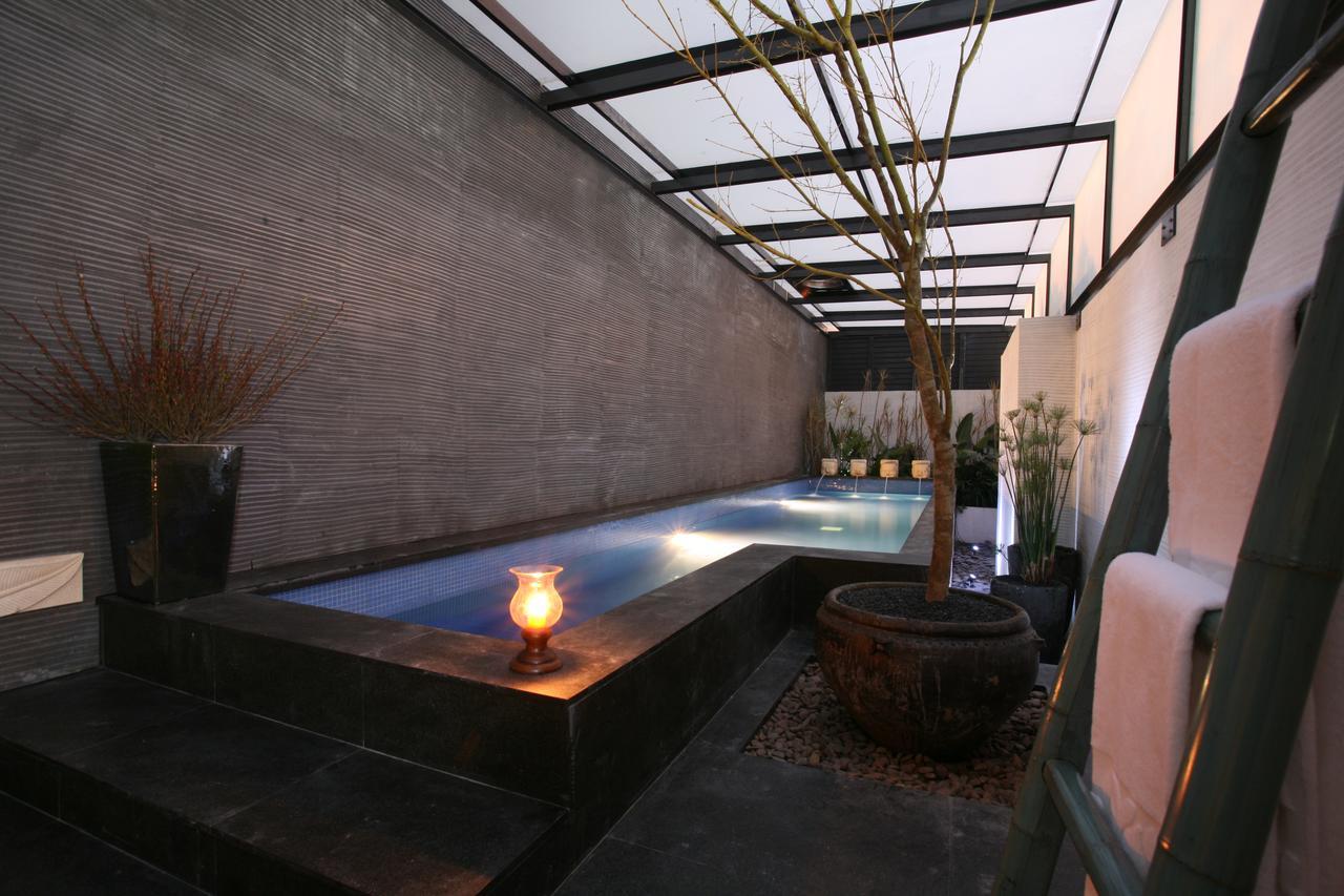 Chateau Boutique Motel Taichung Buitenkant foto