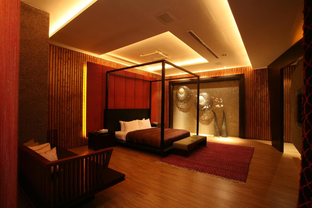 Chateau Boutique Motel Taichung Buitenkant foto