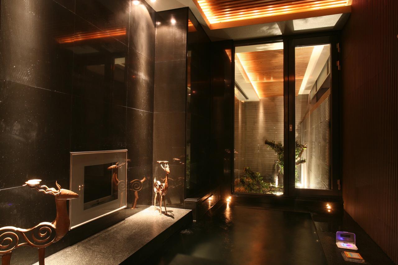 Chateau Boutique Motel Taichung Buitenkant foto