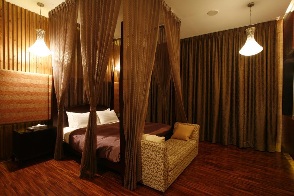 Chateau Boutique Motel Taichung Buitenkant foto