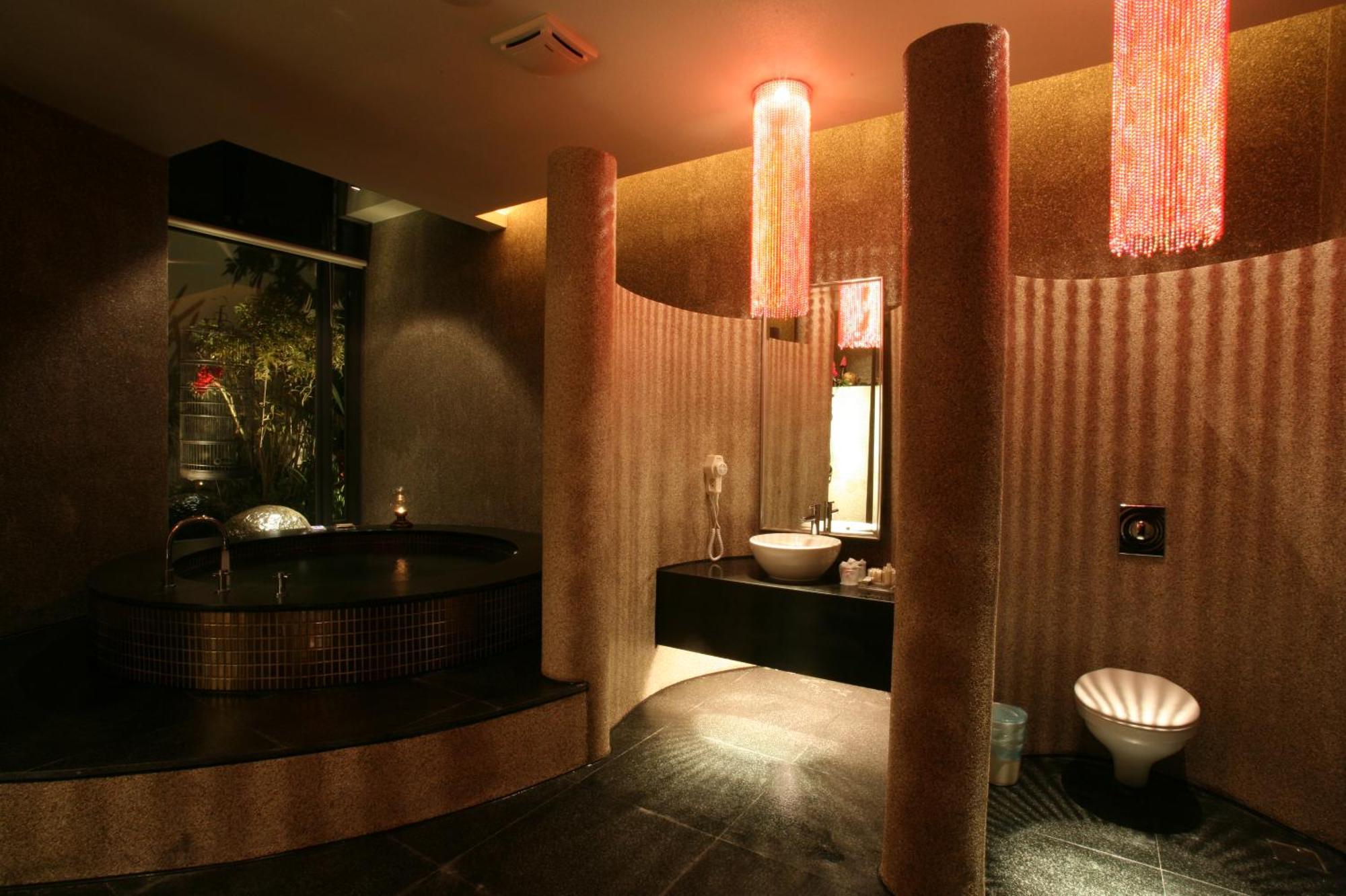 Chateau Boutique Motel Taichung Buitenkant foto
