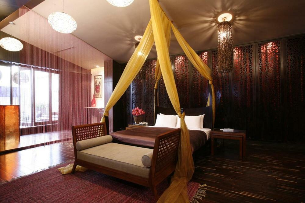 Chateau Boutique Motel Taichung Buitenkant foto