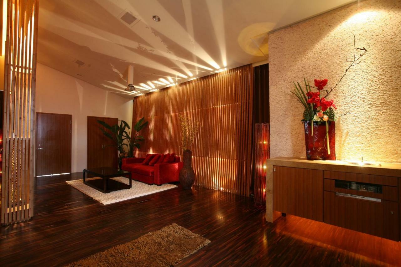 Chateau Boutique Motel Taichung Buitenkant foto