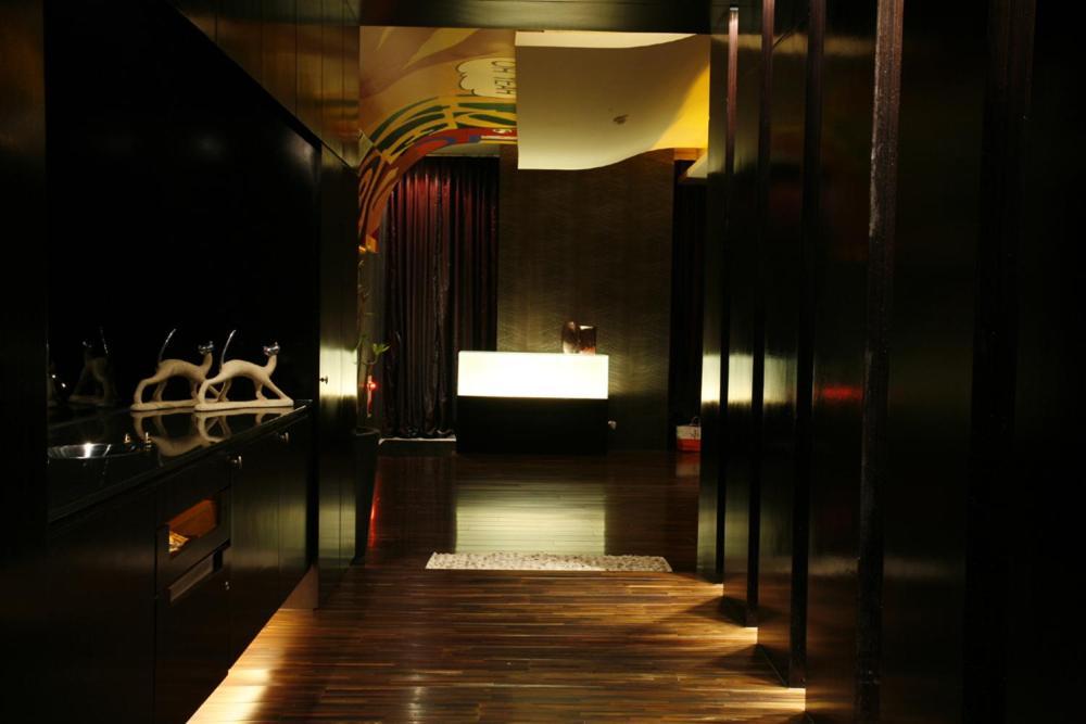 Chateau Boutique Motel Taichung Buitenkant foto