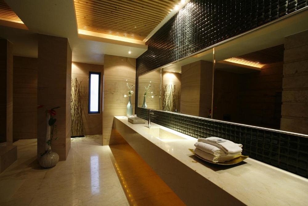 Chateau Boutique Motel Taichung Buitenkant foto